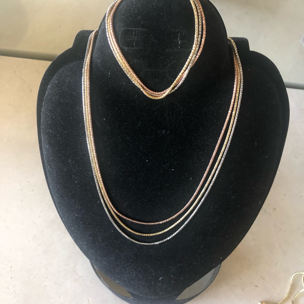 Necklace & bracelet combo - Picture 3 of 8